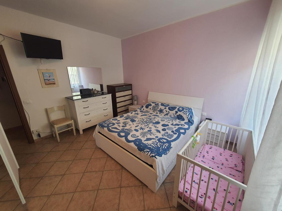 Appartamento In Centro A 30M Dal Mare Spotorno Esterno foto
